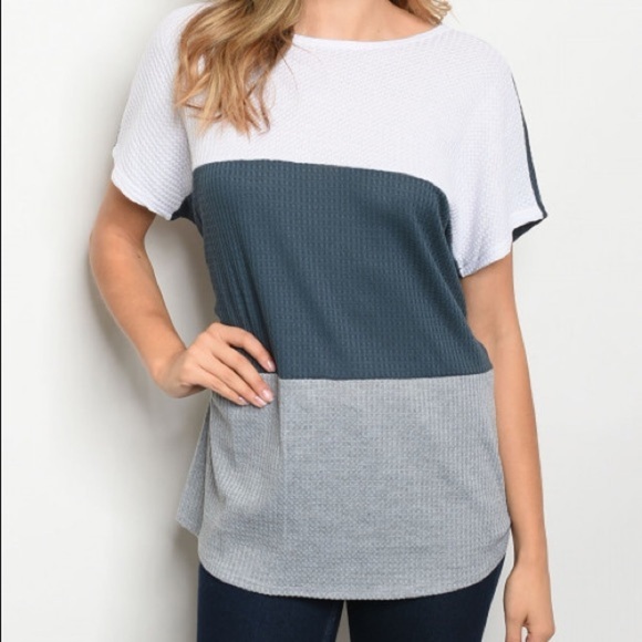 Navy/Gray/White Color Block Top With Open Back - Picture 2 of 4